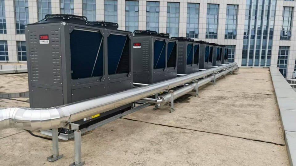 連云港市第一人民醫(yī)院太陽能+空氣能清潔熱水項目